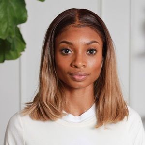 Meet your Posher, Dominique